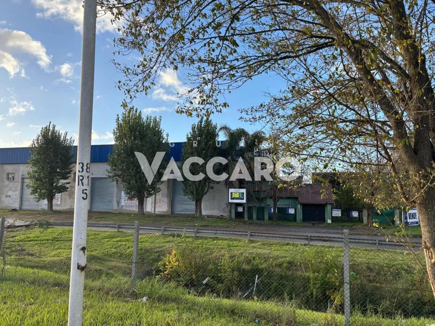 Galpones en Venta en Moreno 38.5km Colectora Oeste 6