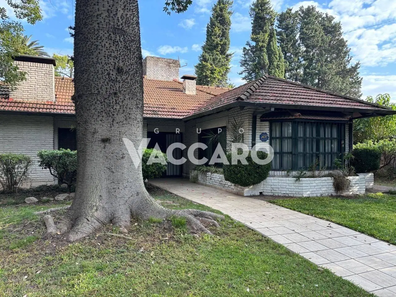 Venta de Quinta 5 ambientes en Moreno 1