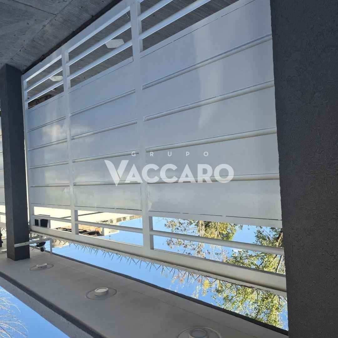 Duplex parque leloir a Estrenar cochera y piscina 4 ambientes
