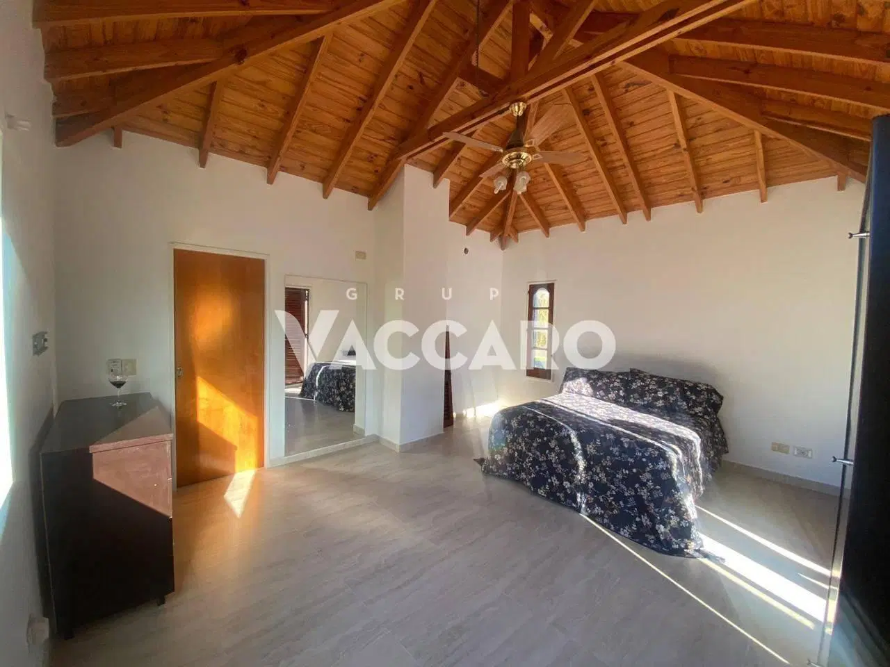 CASA 6 AMB COUNTRY BANCO PROVINCIA 310 MTS SOBRE 900 MTS DOBLE LOTE PISCINA HIDE 5
