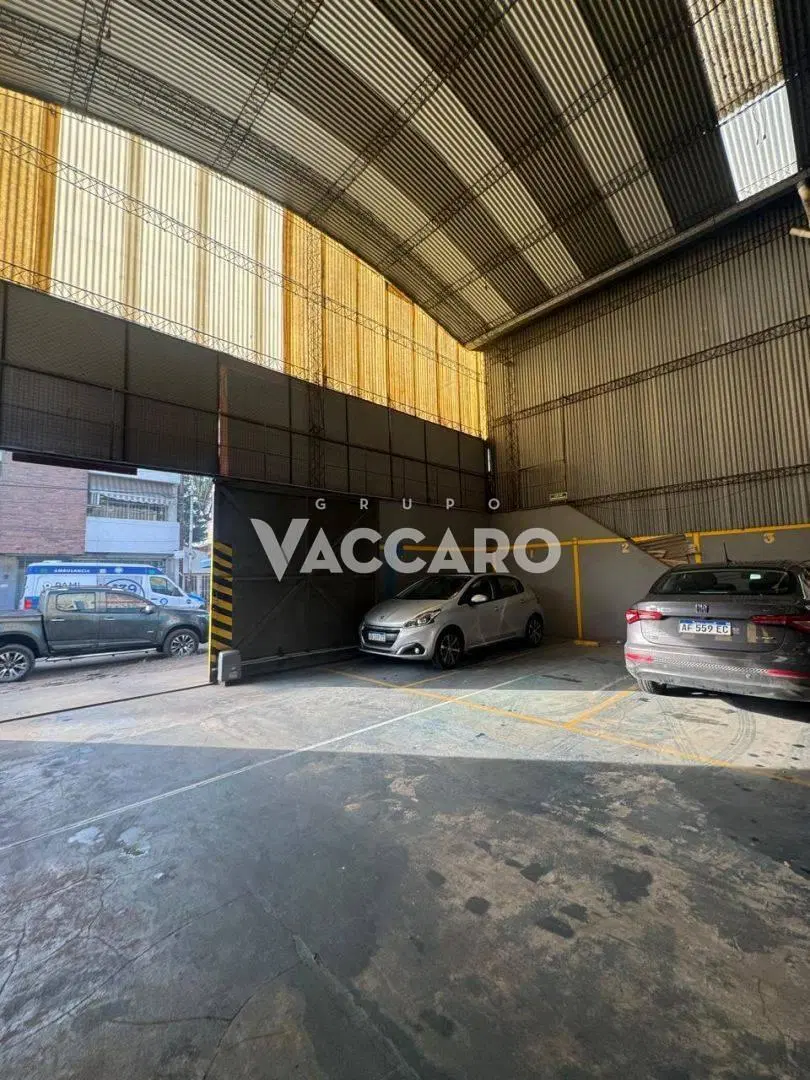 Estacionamiento Galpón en venta en Haedo 2