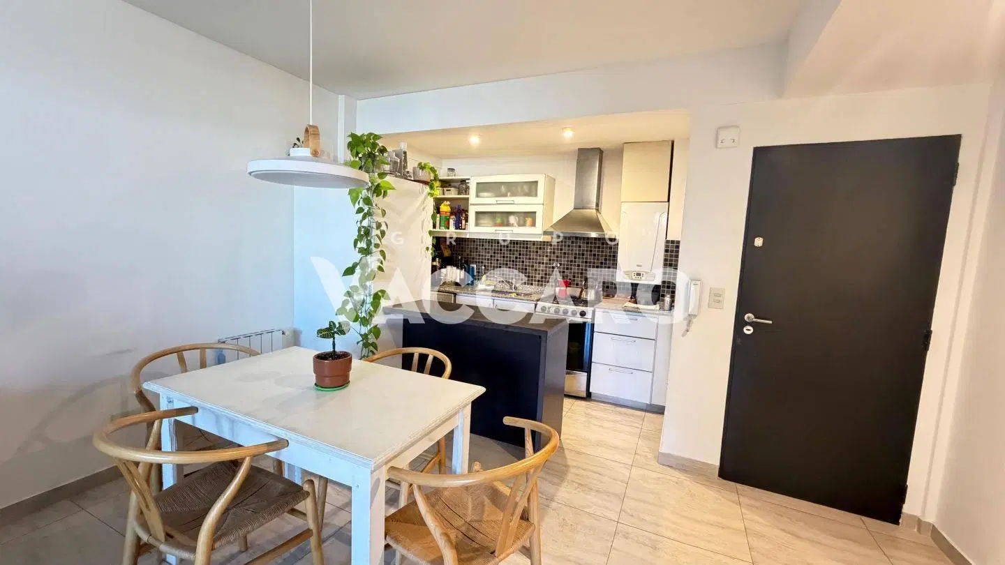 Venta de Departamento 2 Ambientes con Cochera en Castelar 4