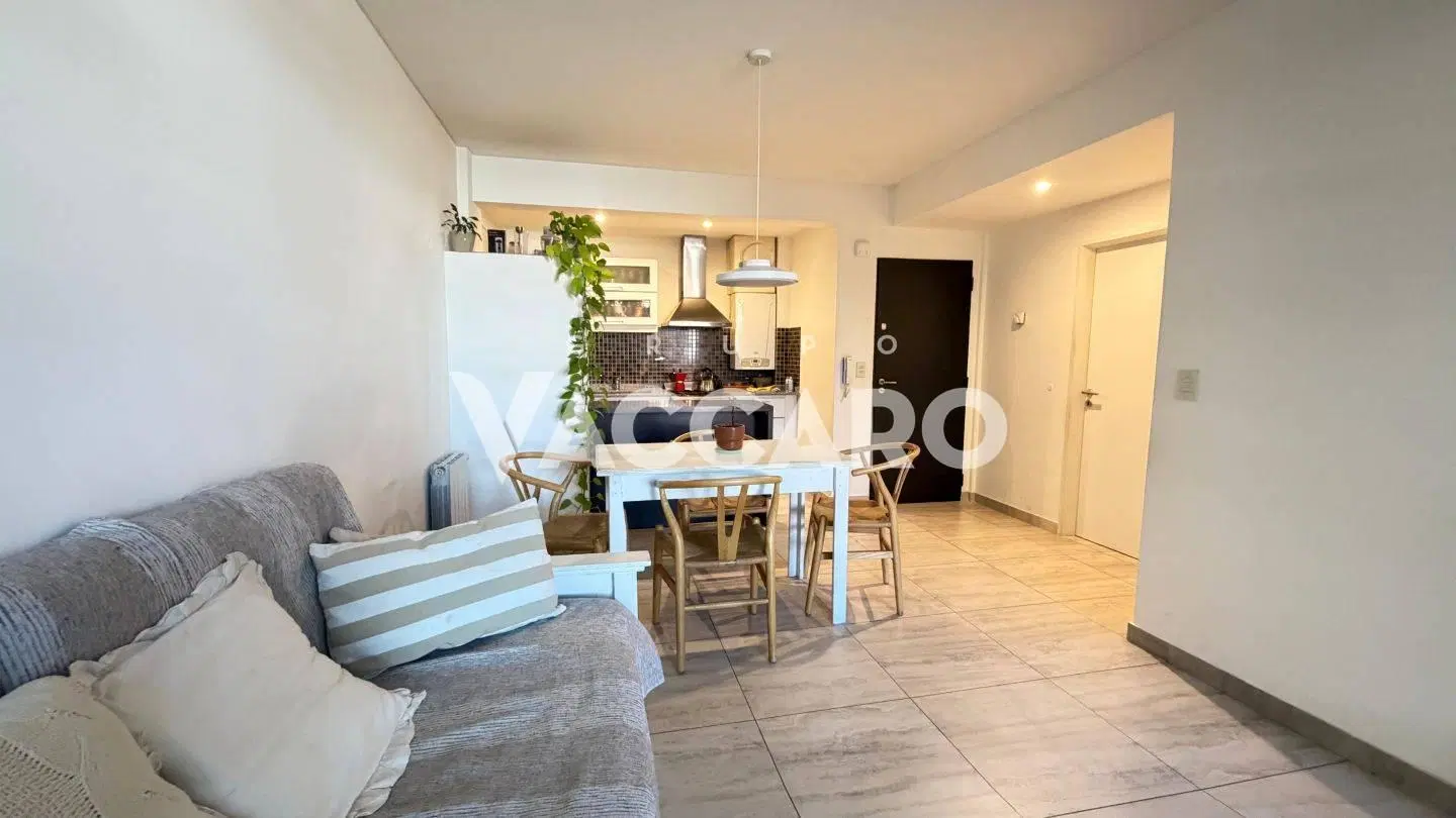 Venta de Departamento 2 Ambientes con Cochera en Castelar 2