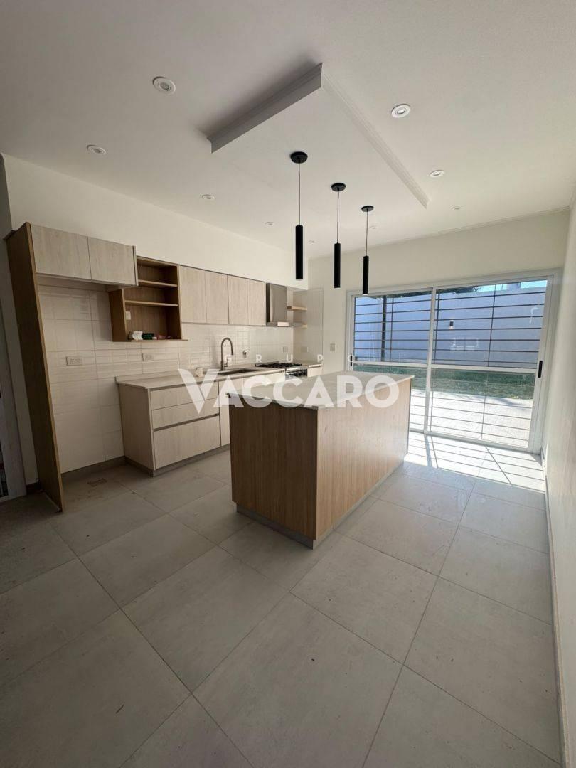 Foto de Casa en venta 3 ambientes en Ituzaingó., imagen 4