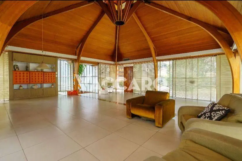 Venta de Casa 5 Dormitorios en Castelar Norte, Morón 3