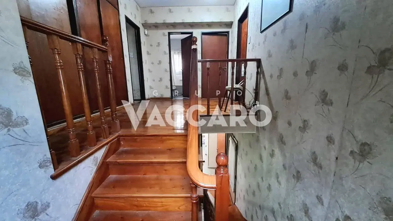 Venta de casa 4 ambientes Castelar Norte 3