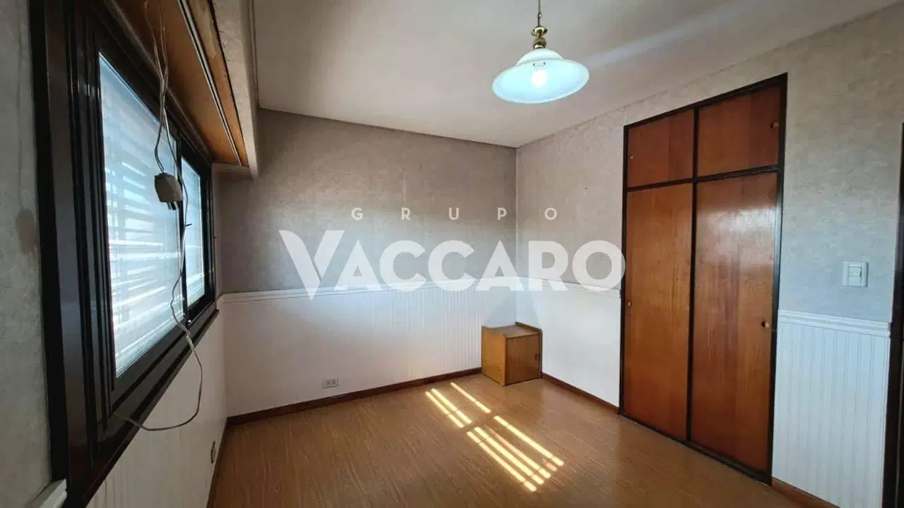 Venta de casa 4 ambientes Castelar Norte 2