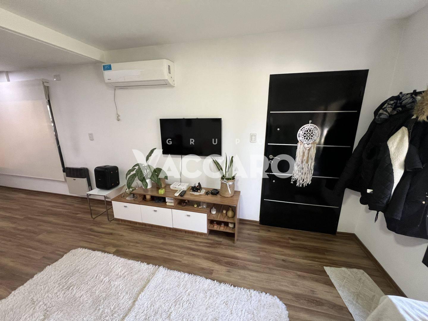 Foto de Town House en Venta 4 ambientes - en Barrio Cerrado María Eugenia R & V, imagen 4