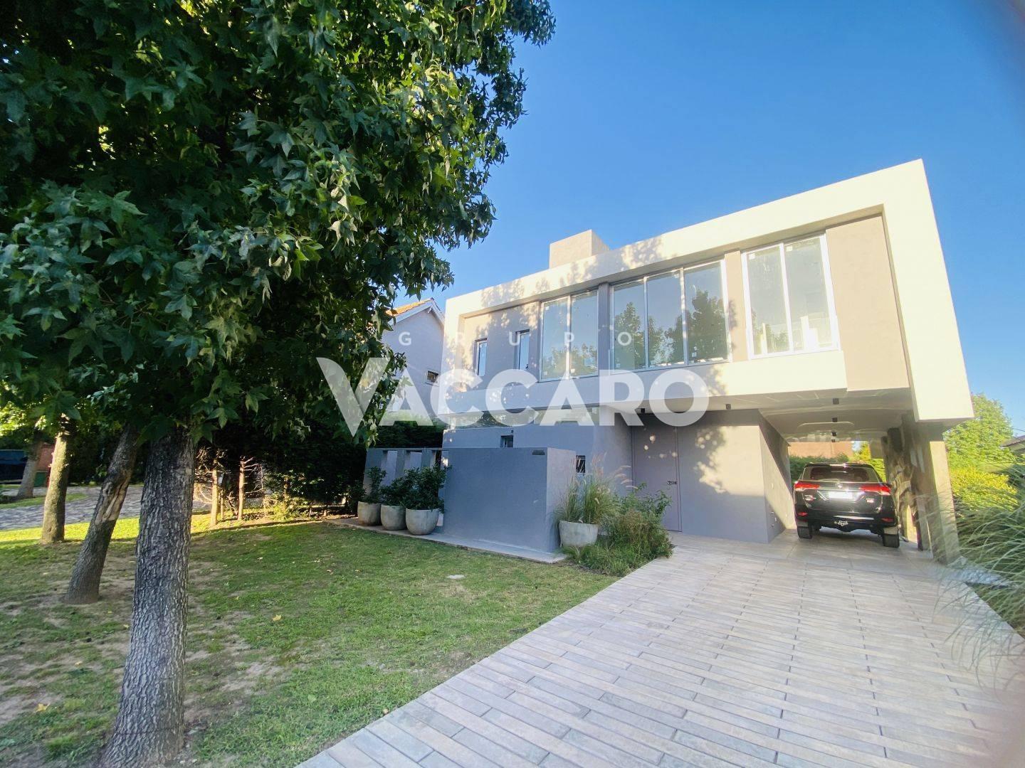 Foto de Venta Casa 4 ambientes en Haras María Elena, Moreno, imagen 2