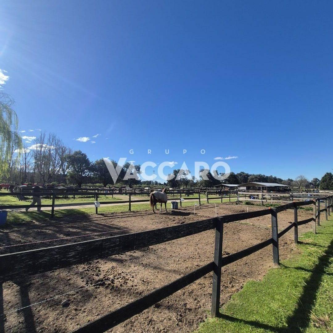 Foto de Venta de Lote 2000 mts Open Door en Club de campo Santa catalina., imagen 1