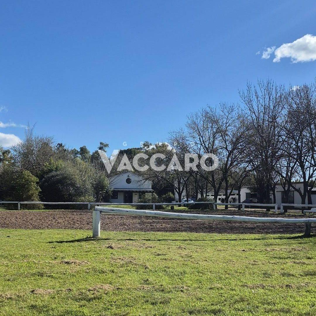 Foto de Venta de Lote 2000 mts Open Door en Club de campo Santa catalina., imagen 3