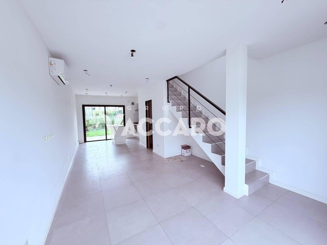 Foto de Alquiler de Duplex/PH en Maria del Buen Ayre, Ituzaingó, imagen 1