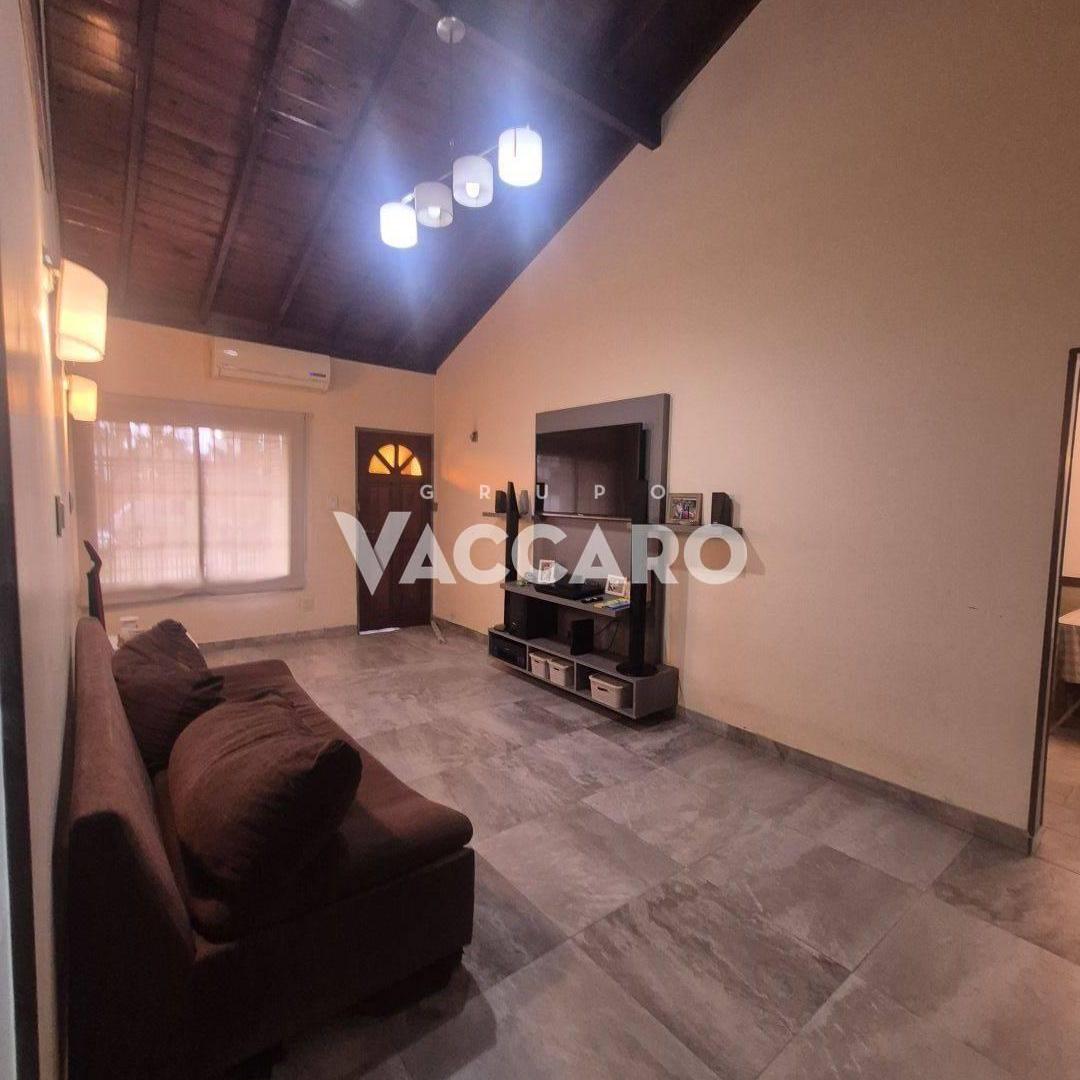 Foto de Casa 5 ambientes con jardin, piscina y quincho villa ariza. Excelente, imagen 5