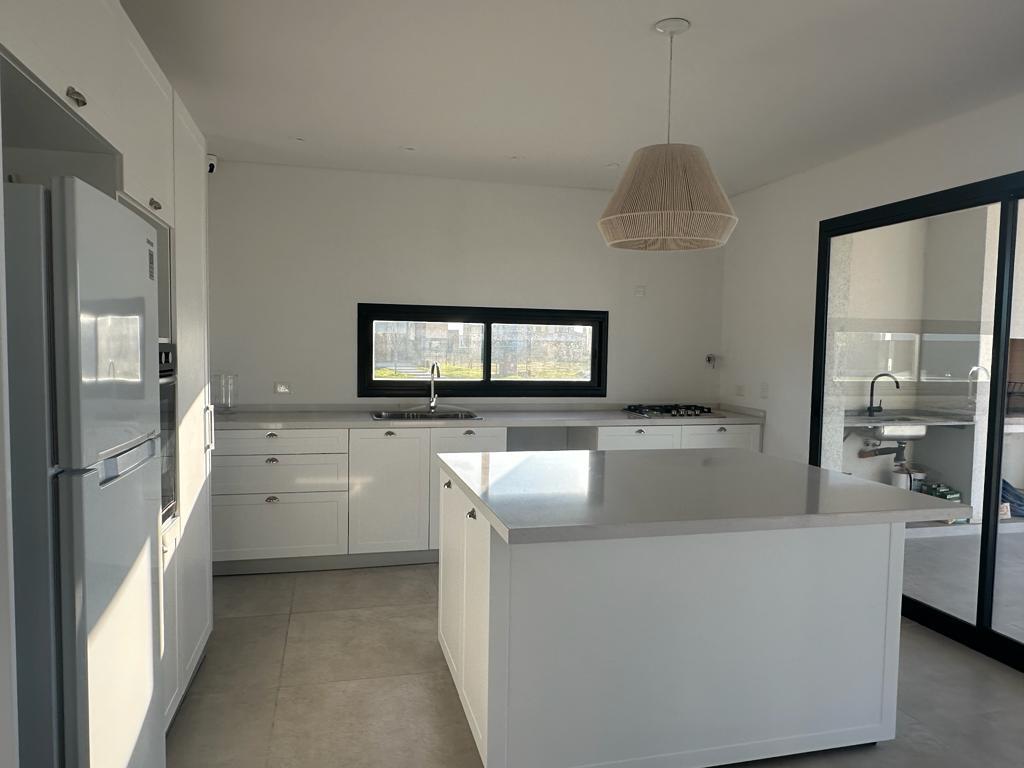 Casa en Venta en Lote Interno Barrio Riberas Puertos 5
