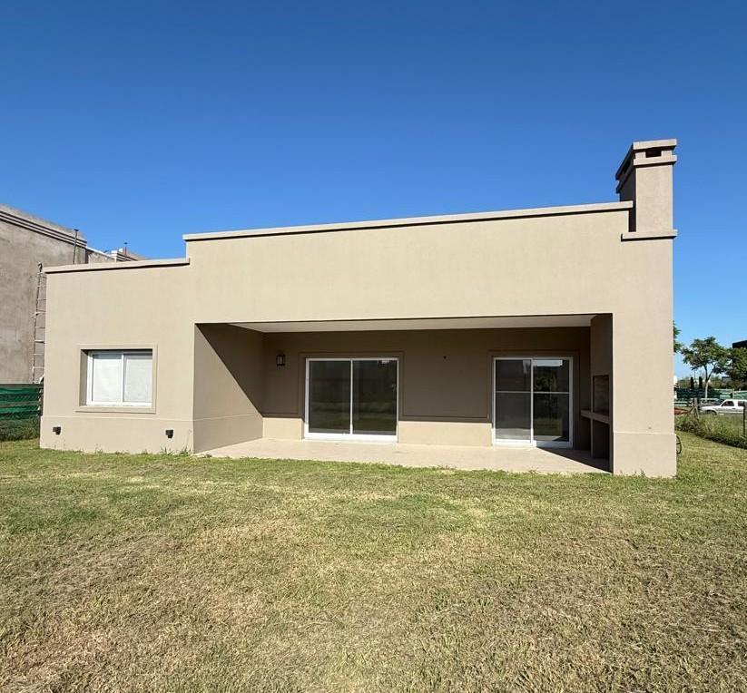 Casa en venta en planta baja en Vistas Puertos