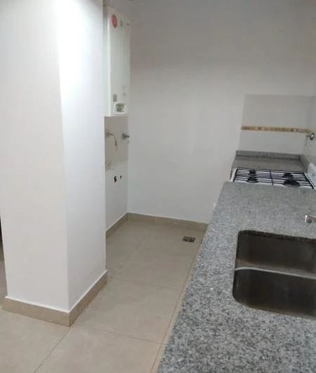 Excelente departamento de 2 ambientes.-Banfield E. 3