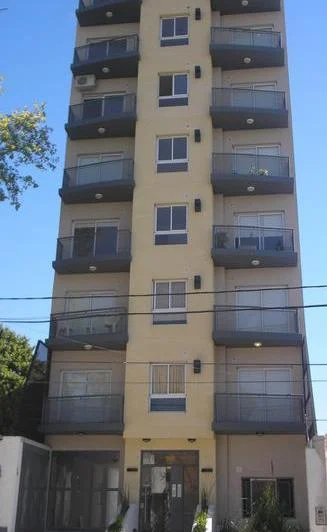 Departamento 2 ambientes en semipiso. - Banfield Este 1