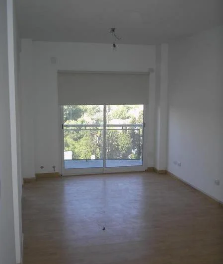 Departamento 2 ambientes en semipiso. - Banfield Este 3