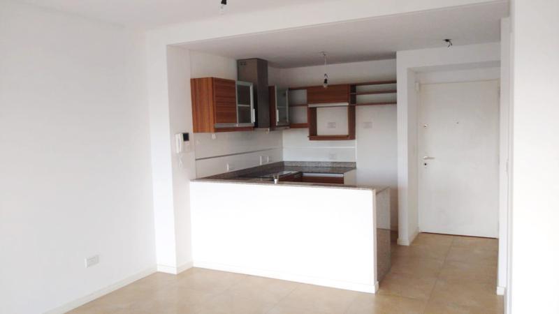 Foto de Excelente departamento de 2 ambientes al frente. Banfield E.-, imagen 2