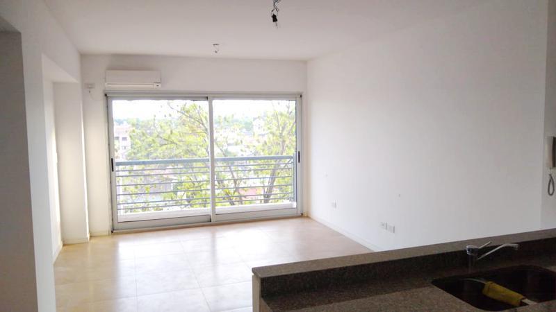 Foto de Excelente departamento de 2 ambientes al frente. Banfield E.-, imagen 4
