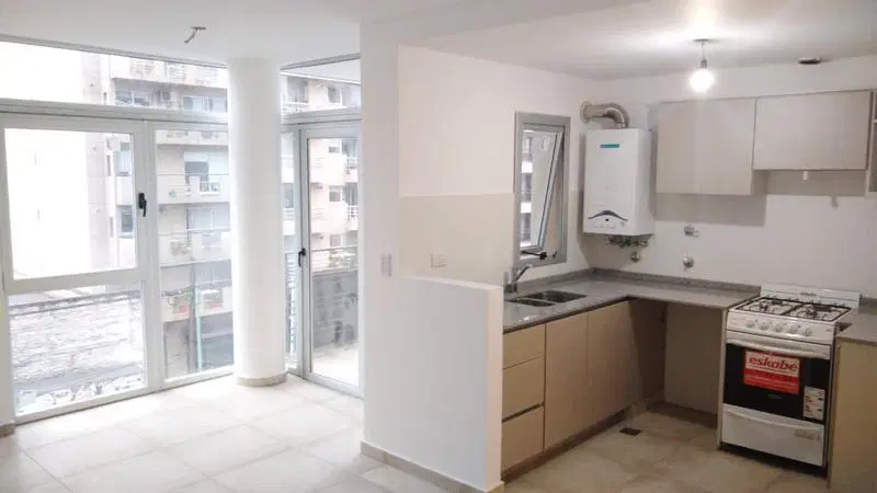 Departamento de 2 ambientes a estrenar- Banfield Este 4