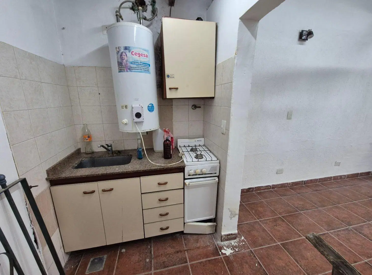 Alquiler Local Comercial en centro de Banfield Este 4