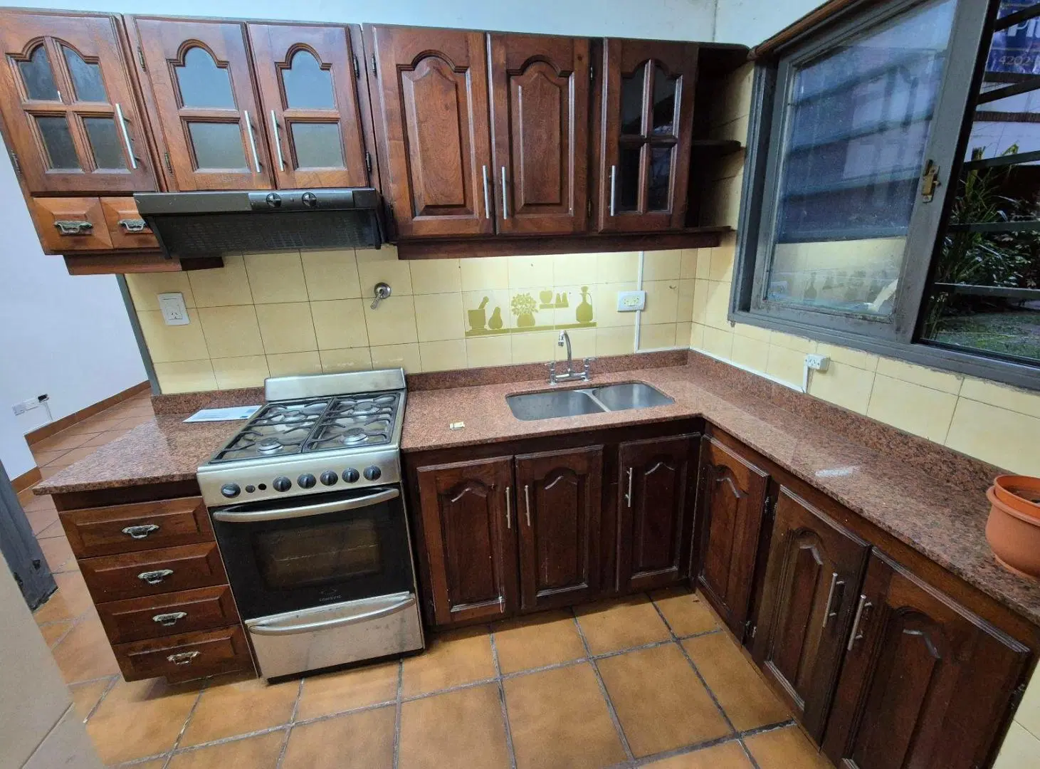 Alquiler Departamento 2 ambientes en PB en centro de Banfield Este 4