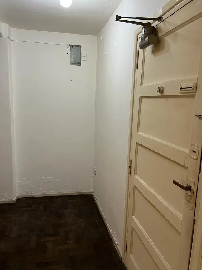 Departamento en Banfield Este 5