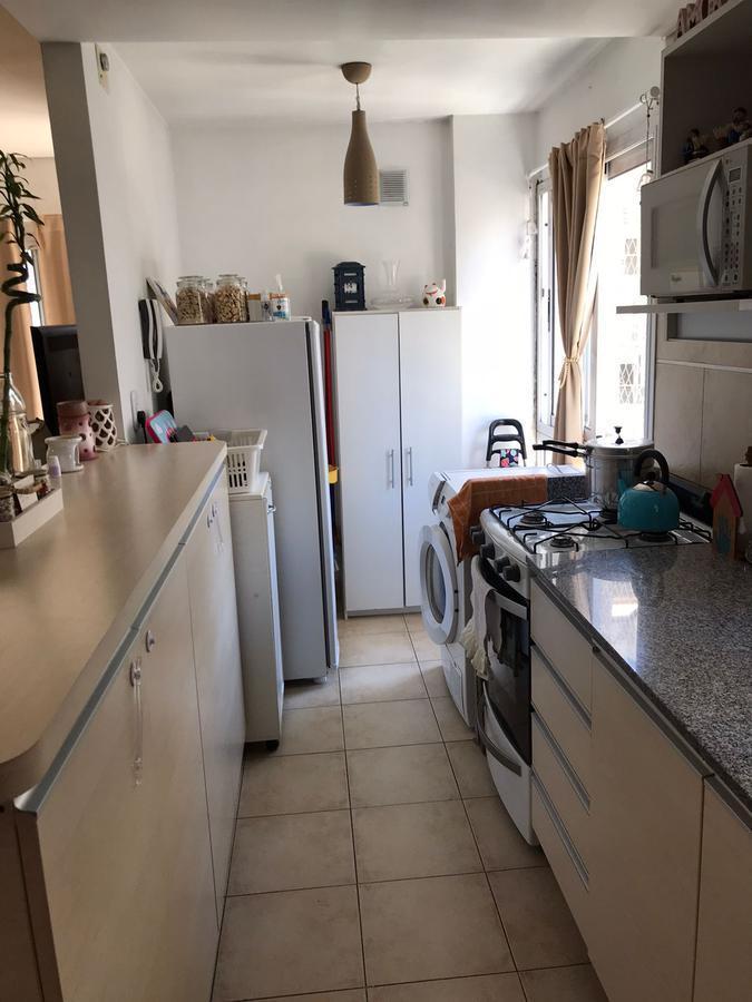 Foto de Excelente Departamento de 3 ambientes (semipiso) con cochera, imagen 3