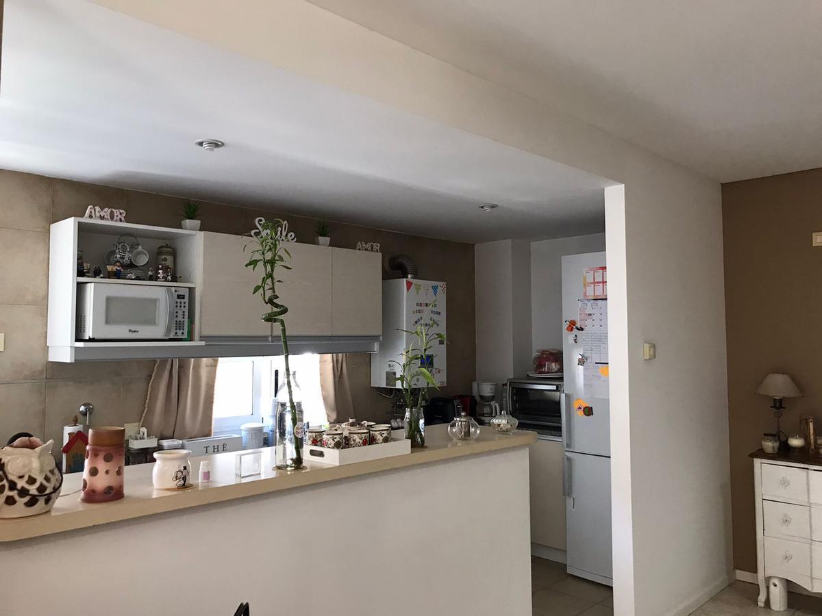 Foto de Excelente Departamento de 3 ambientes (semipiso) con cochera, imagen 5