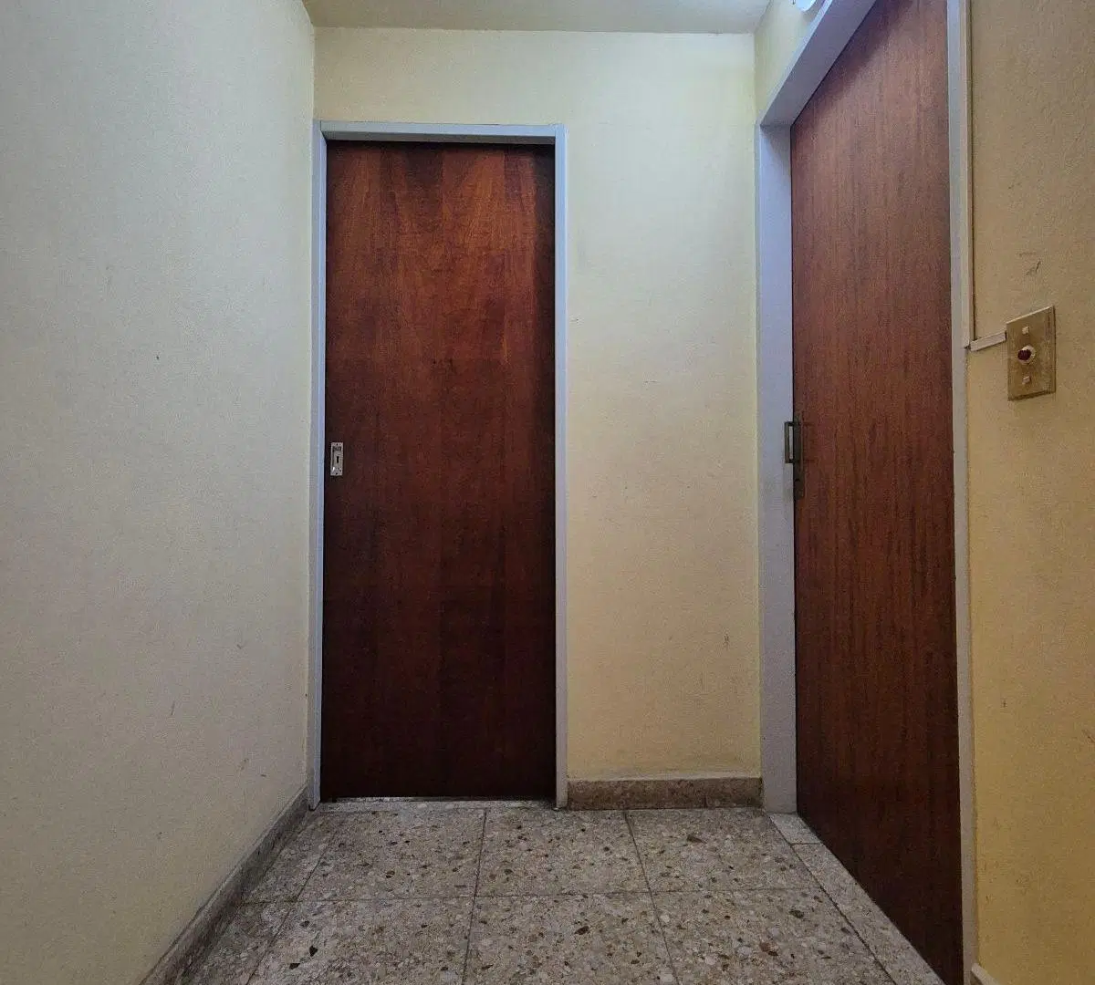 Departamento de 3 ambientes en Banfield Este 2