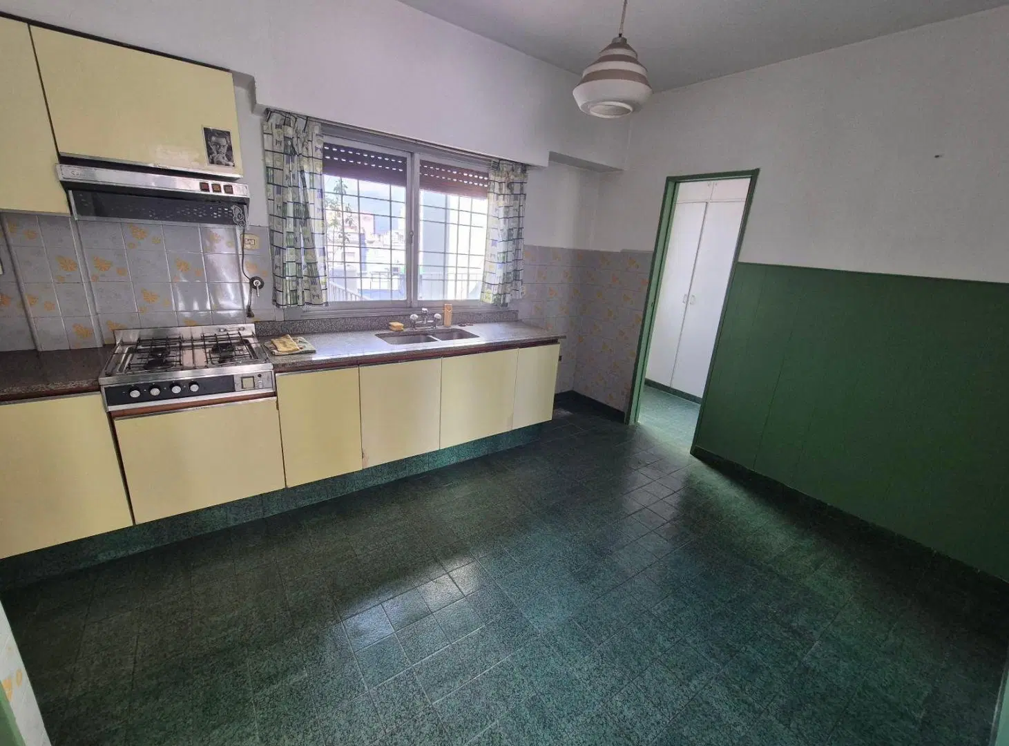 Departamento de 3 ambientes en Banfield Este 5