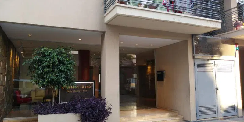 Departamento 2 ambientes excelente ubicación - Banfield Este 5