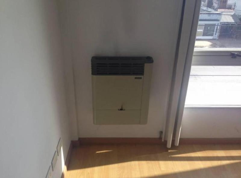 Foto de Monoambiente al frente. Muy cerca de la UNLA. Apto prof.- Banfield E., imagen 2