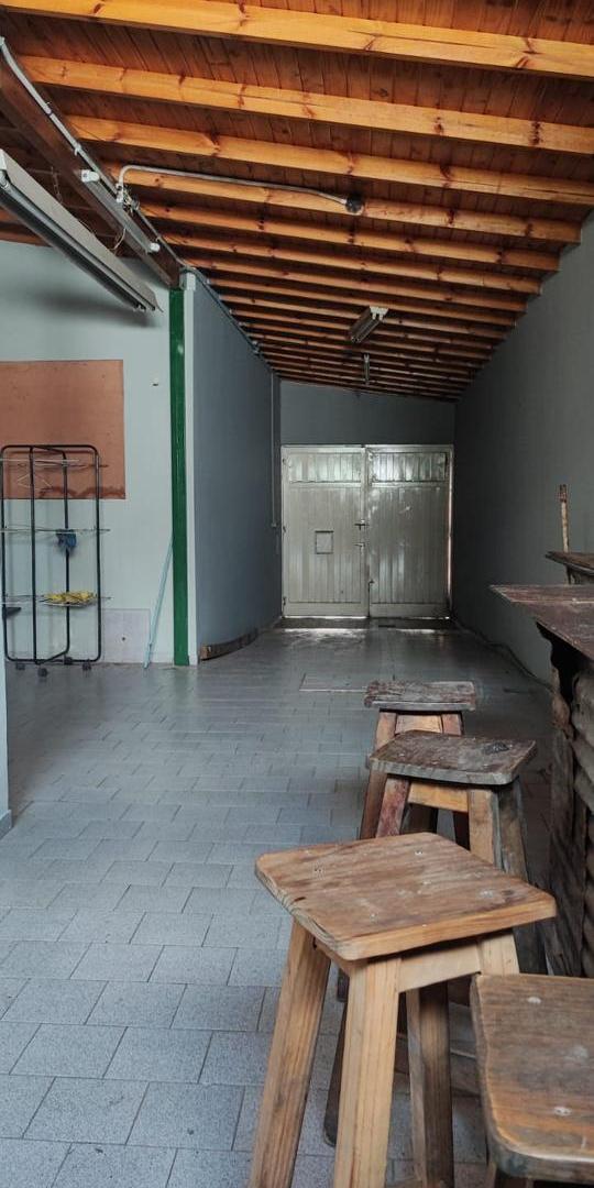 Foto de Local - Deposito - Vivienda.- Banfield Este., imagen 2