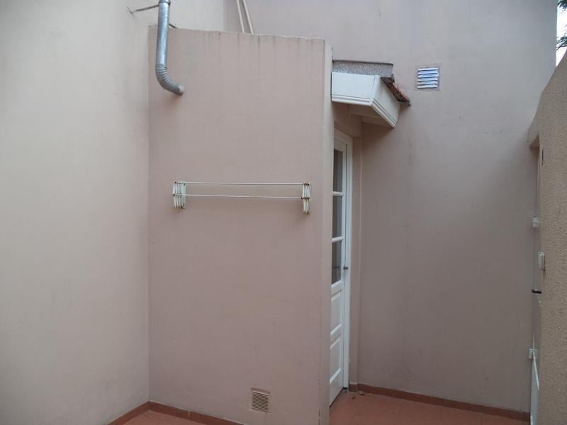 Foto de Dpto. interno en PH de 2 ambientes con patio. Banfield E., imagen 5