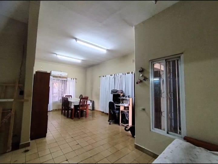 Venta de Casa en Block con Posibilidades 2