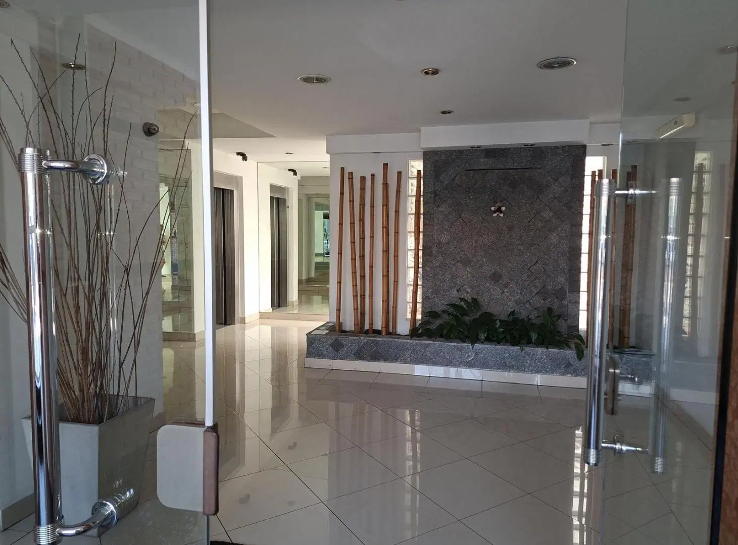 Venta Departamento 3 ambientes en Acassuso con balcón y pileta 1