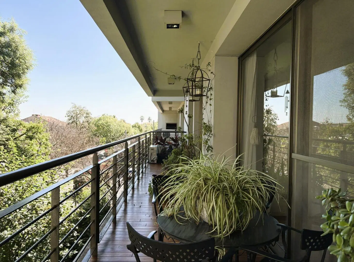 Venta Departamento 3 ambientes en Arboris San Isidro con gran balcón y vista arbolada 3