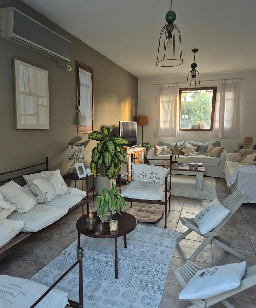 Casa en venta en Barrio San Lucas Village - Ingeniero Maschwitz - 3 dormitorios - jardín y pileta