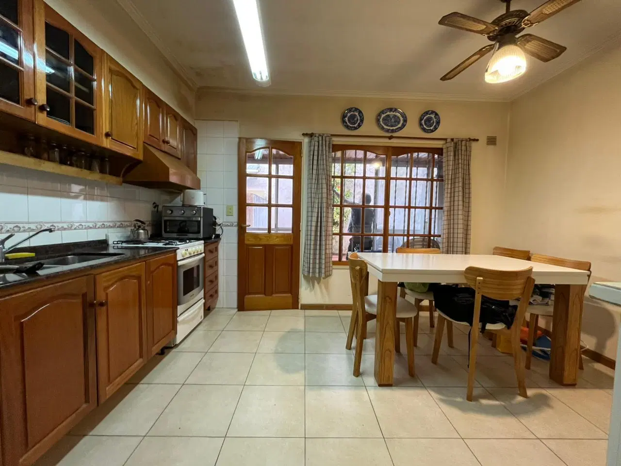 Dúplex en venta en Olivos - 4 ambientes - patio 3