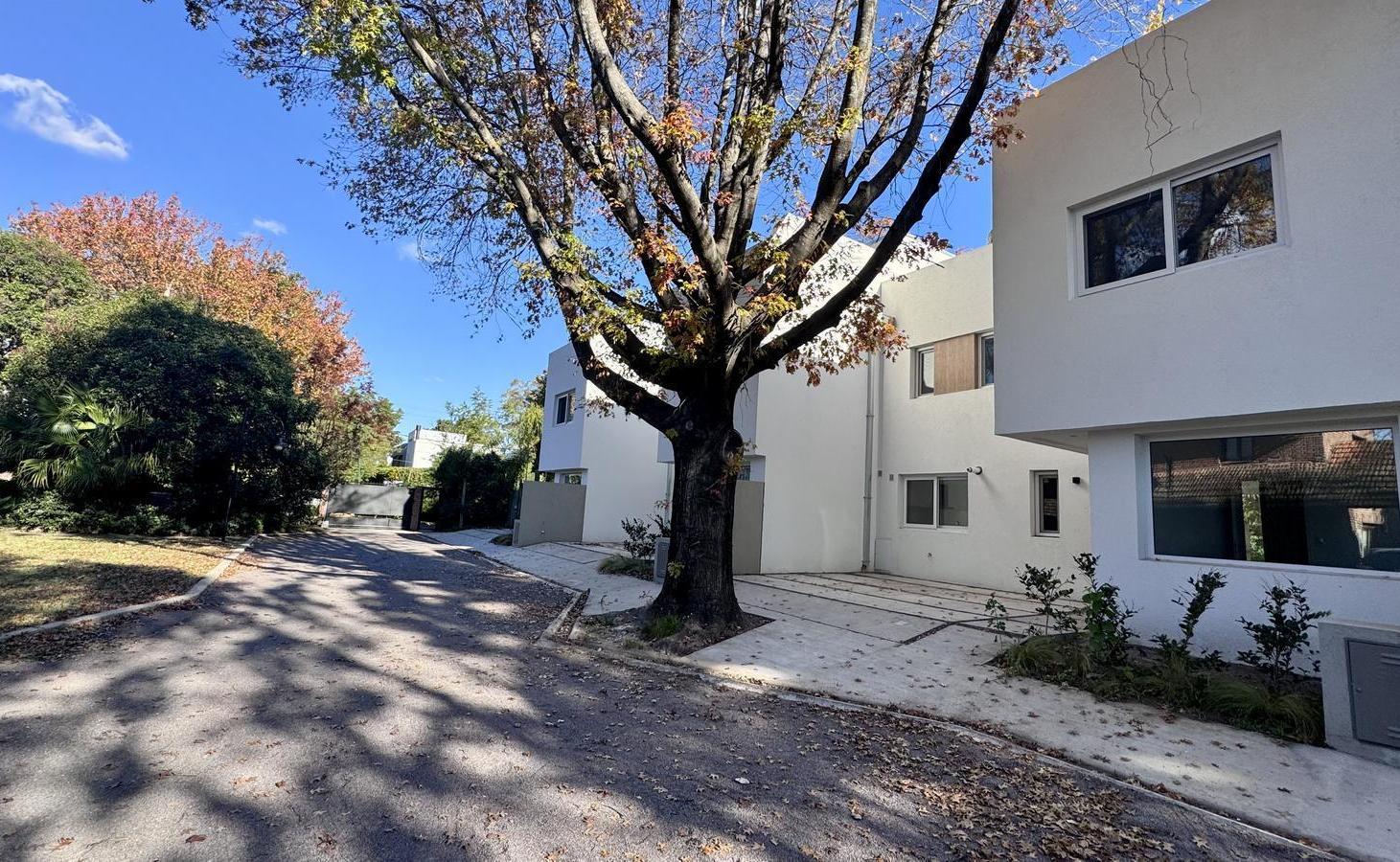 Foto de Casa en barrio controlado, calle cortada, imagen 2