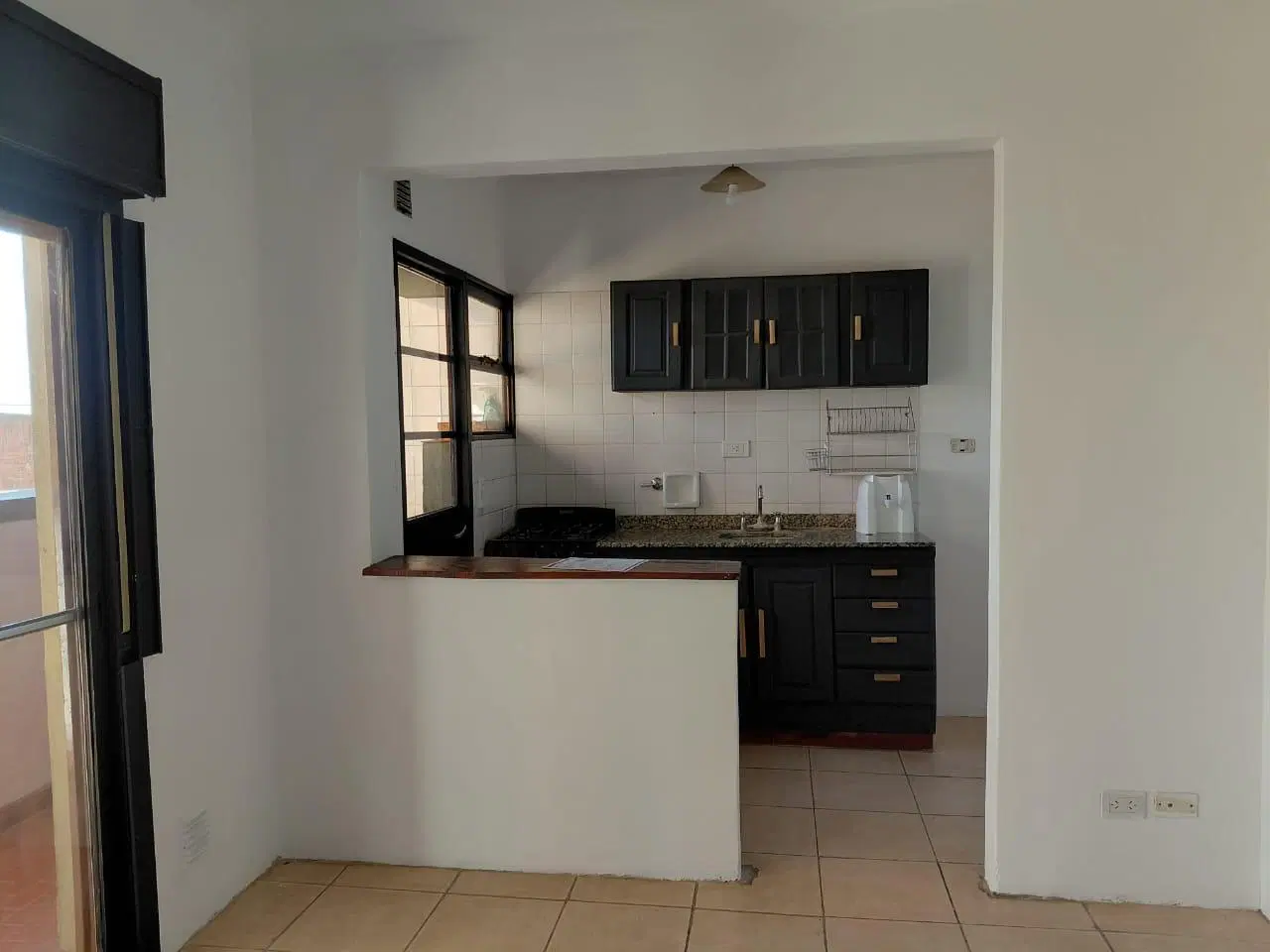 Departamento 4 ambientes, en alquiler. San Miguel 2