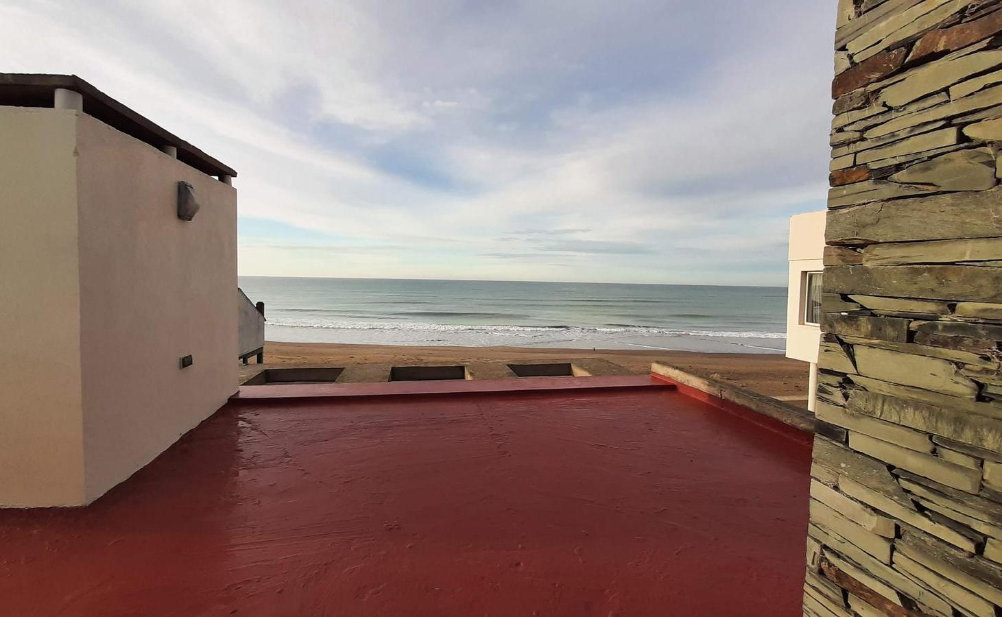 Casa frente al mar en venta en Mar del Sur