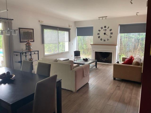 Foto de Casa en Alquiler de 4 ambientes en Pilar, imagen 1