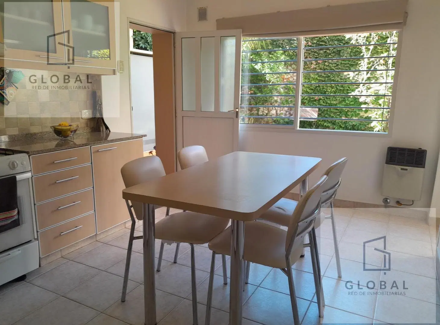 Casa en venta, 3 dormitorios. San Isidro 2
