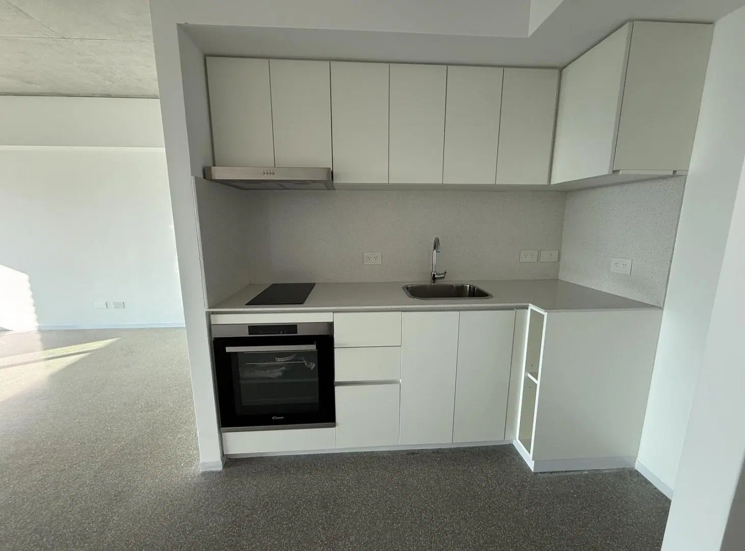 Venta monoambinte en Huergo 475, vista abierta al norte! 2