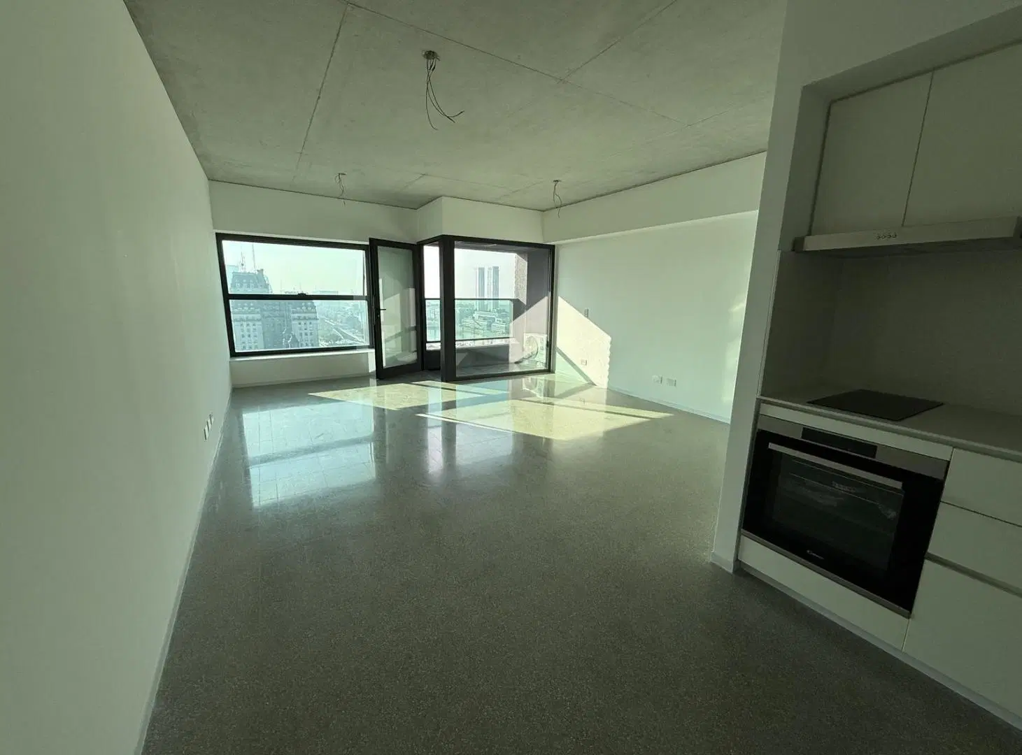 Venta monoambinte en Huergo 475, vista abierta al norte! 5