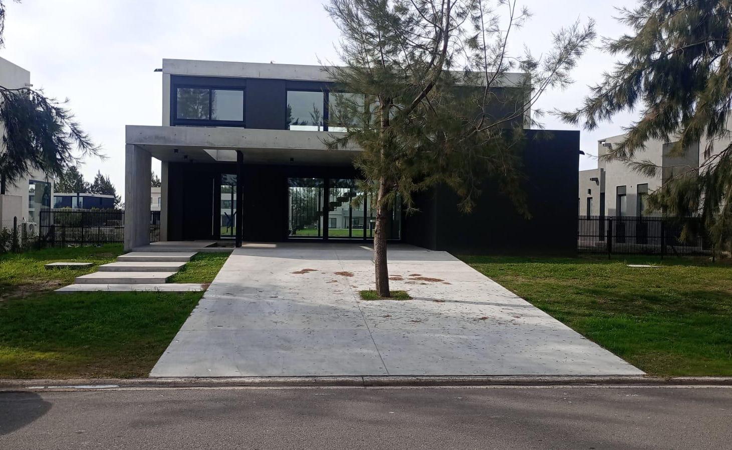 Casa a estrenar en El Naudir - Aguas Privadas