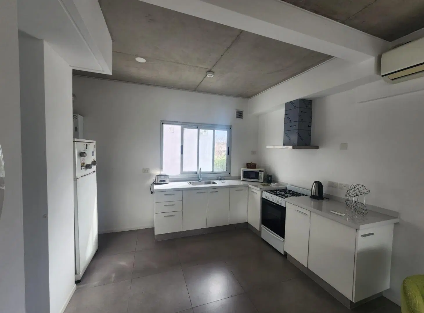 Venta Departamento como "a estrenar" en San Fernando 2 amb. con cochera cubierta 5